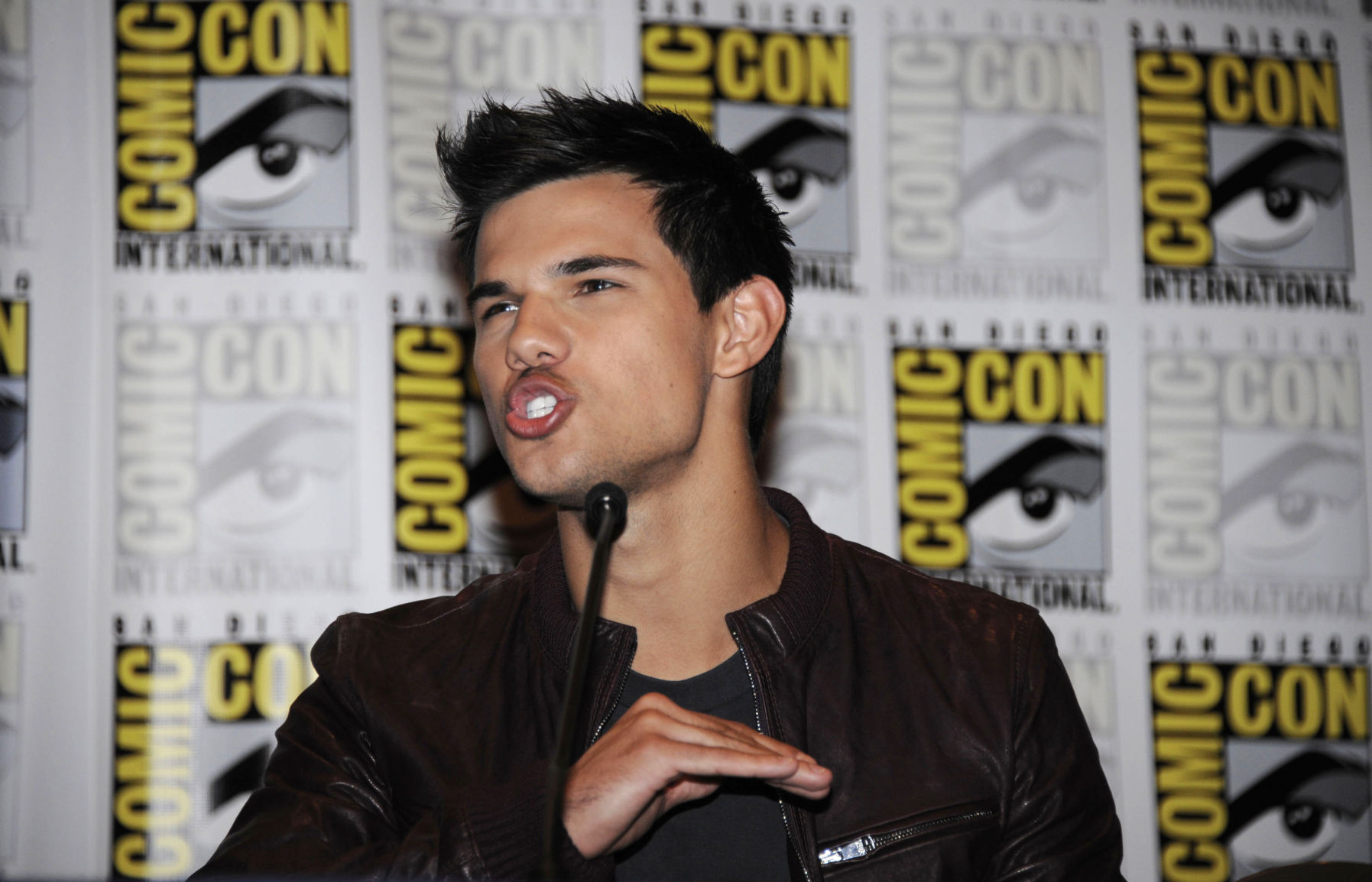 Taylor Lautner